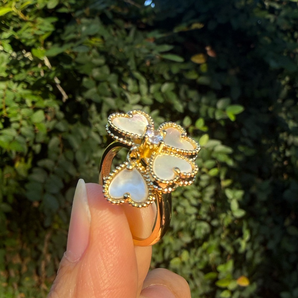 Gold and White Heart Ring SIZE 7 - Picture 7 of 12
